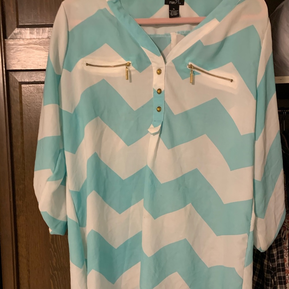 Quarter length top